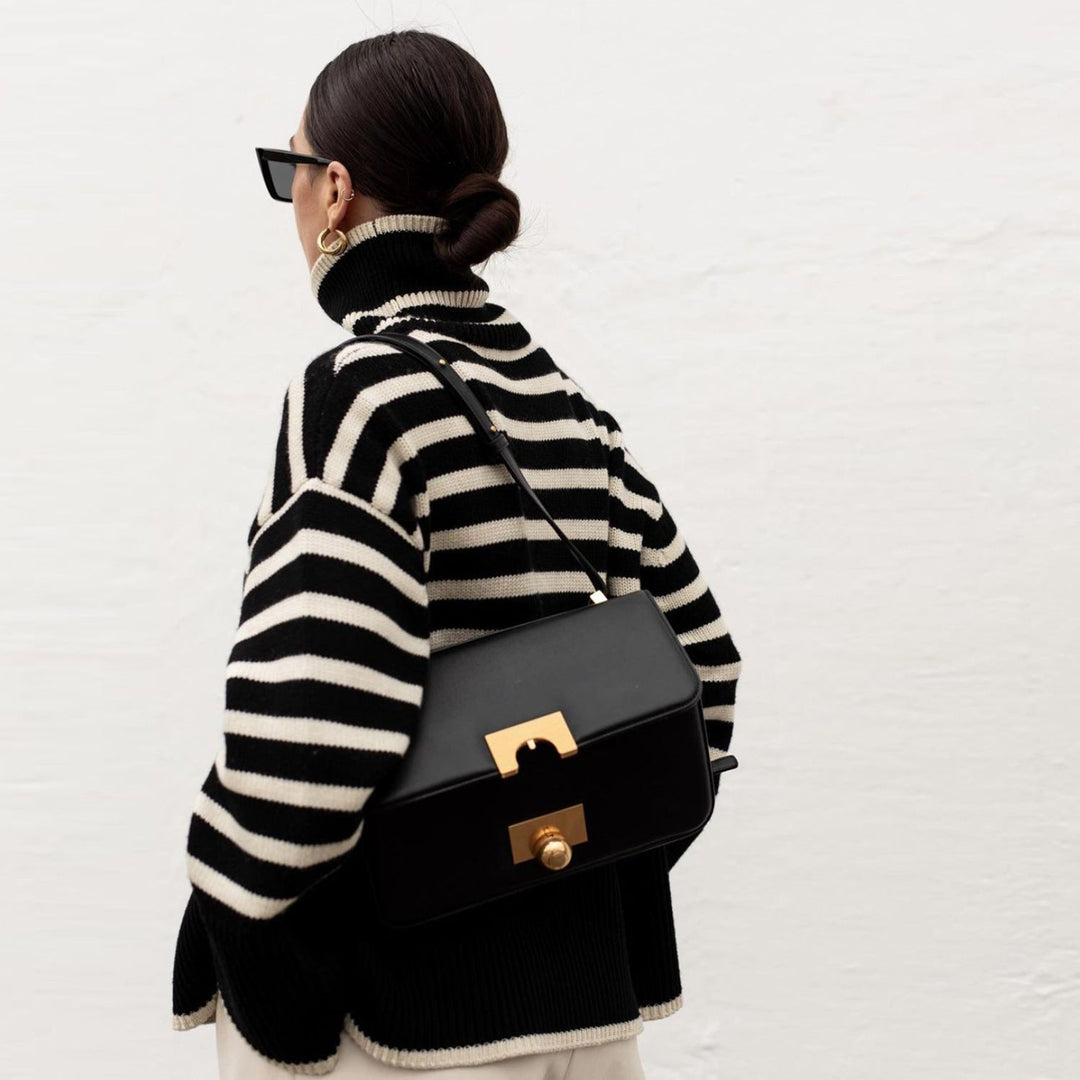 Éliane™ – The Relaxed Elegant Striped Sweater