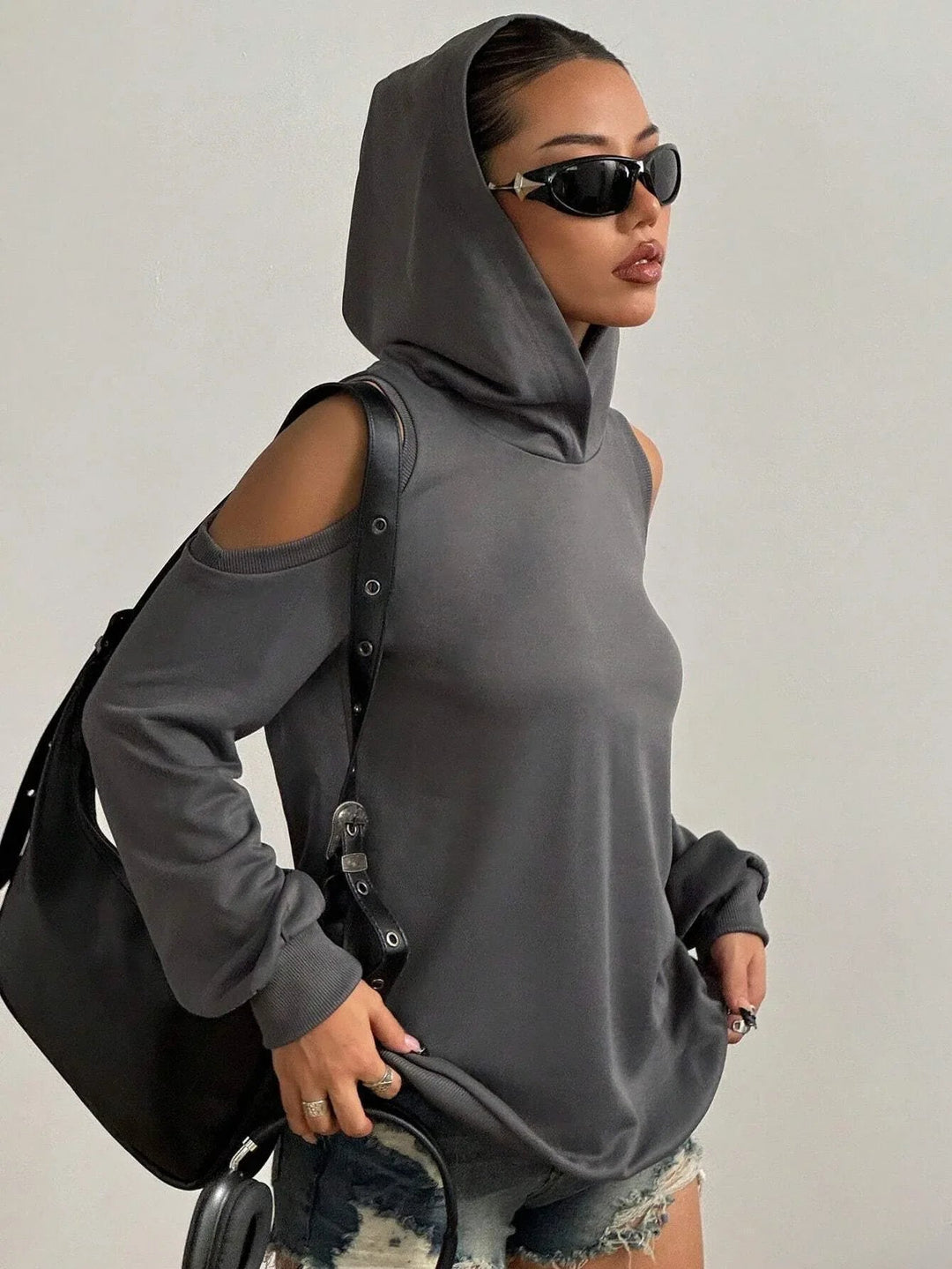 Camélia™ — Elegant Sweater with Open-Knit Shoulders