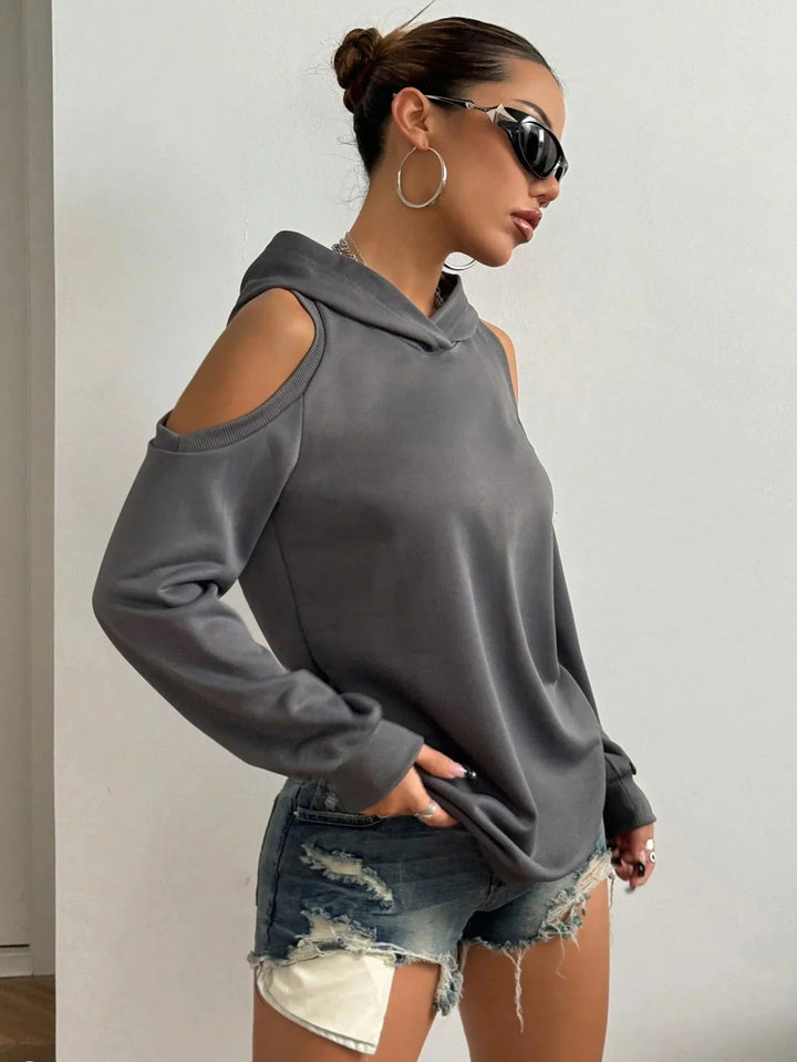 Camélia™ — Elegant Sweater with Open-Knit Shoulders