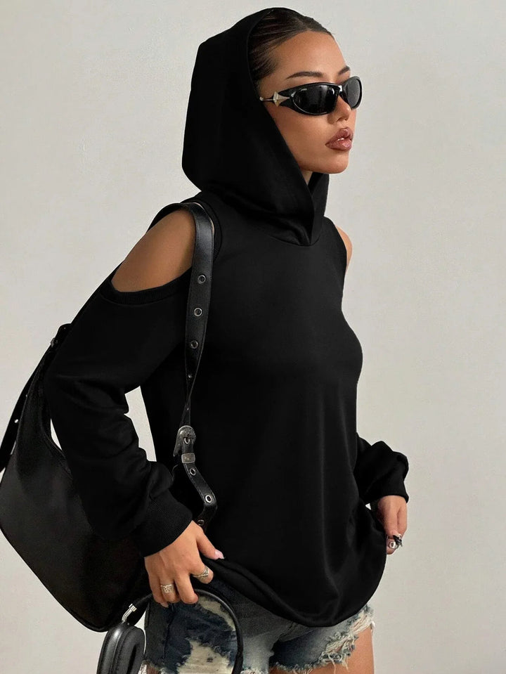 Camélia™ — Elegant Sweater with Open-Knit Shoulders
