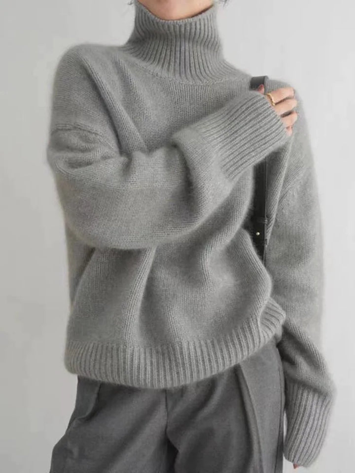 Mia - Cashmere Turtleneck Sweater