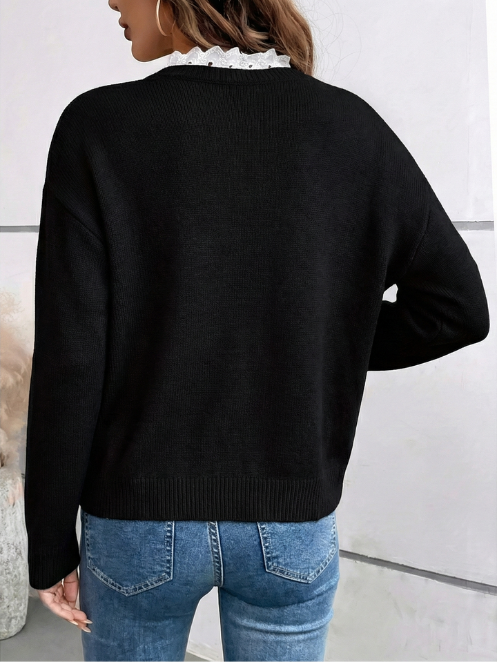 Céline | Chic Knit Sweater with Elegant Lace Collar
