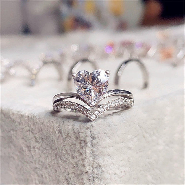 ALINE™ – Radiant Heart Silver Ring