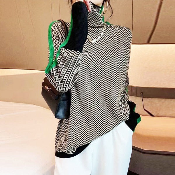 Beatriz - Turtleneck Sweater with Bold Contrast Stripes