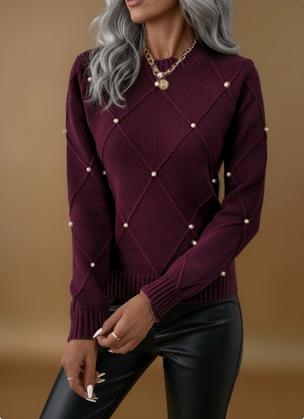 Marguerite™ – Elegant Sweater with Delicate Pearls