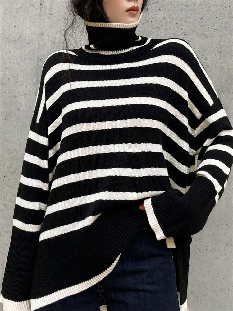 Éliane™ – The Relaxed Elegant Striped Sweater