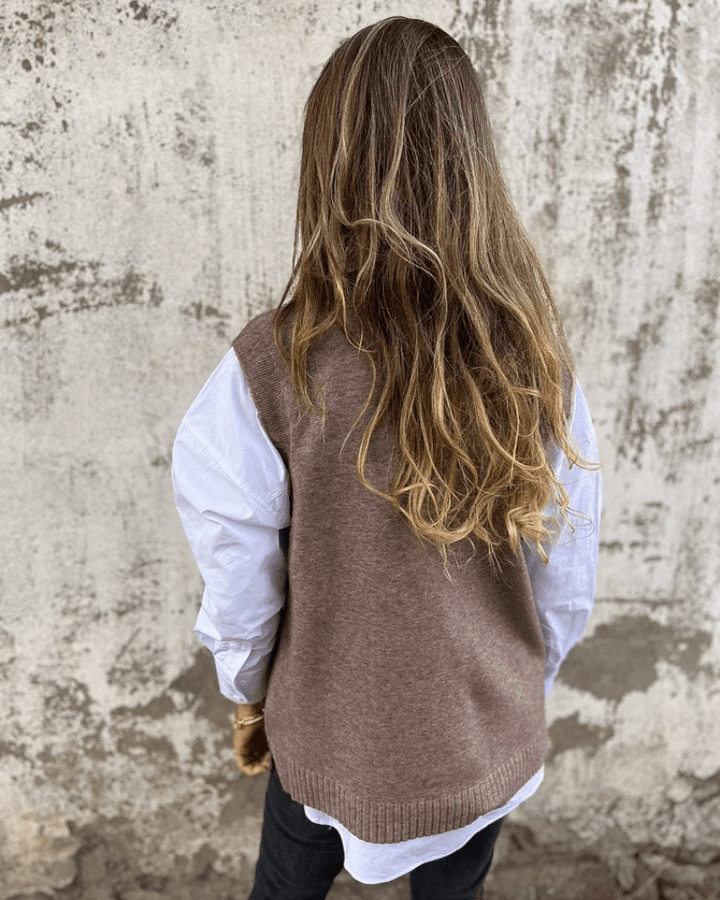 Maëline™ – The Soft, Elegant Cardigan Every Wardrobe Needs